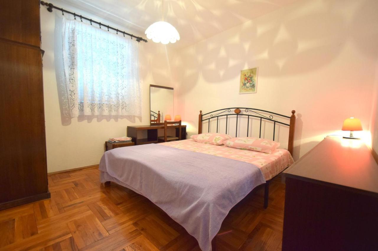 Apartments Petrovic Malinska Esterno foto
